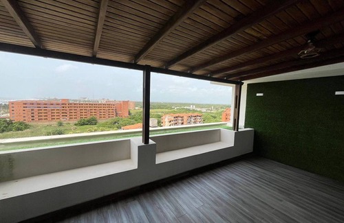 Tucacas Apartamento | Espectacular Penthouse con Terraza Privada !