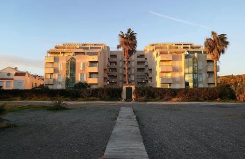 Benajarafe Apartamento | Espectacular residencial en 1a linea con piscina