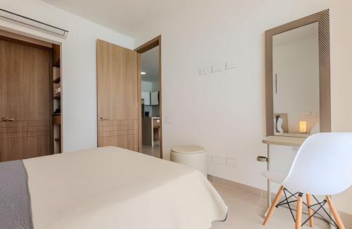 Zona Norte Apartamento | Espectacular vista a laguna de Kristal/1 alcoba