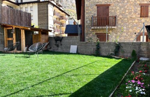 Espot Apartamento | Espot Cowork & Apartments - L'Amfitriona