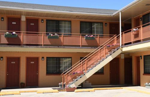 Elko Hotel | Esquire Inn