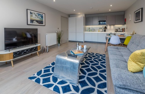West Ealing Apartamento | Un nuevo apartamento de lujo de 747 pies cuadrados y 2 habitaciones en Londres, excelente ubicación