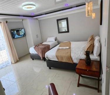 Parow Casa | Essential Lodge23