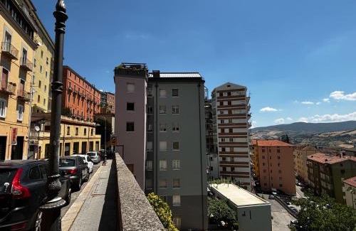 Potenza Casa | ESSENTIAL ROOM & PARKING in Centro Città con Parcheggio Privato e WIFI
