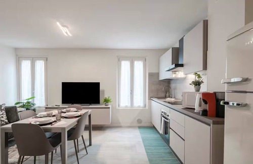 Centro Storico Nord Apartamento | [Essenza Moderna] City Center + Relax