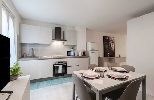 Centro Storico Nord Apartamento | [Essenza Moderna] City Center + Relax