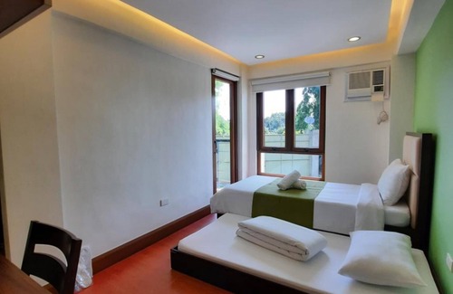 Capas Hotel | Estancia De Lorenzo Tarlac