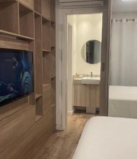 Gonzaga Apartamento | Estanconfor Santos 705 com estacionamento GRÁTIS