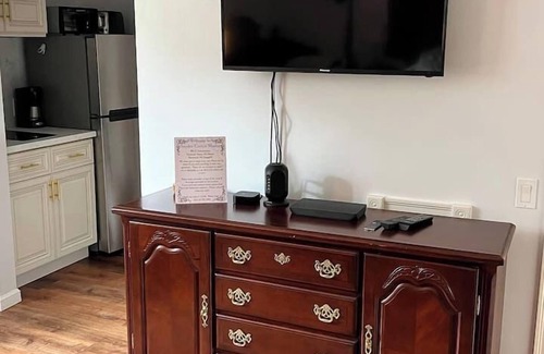 Santa Maria Condominio | Estate Guest Home—Upstairs, EV Charger on site