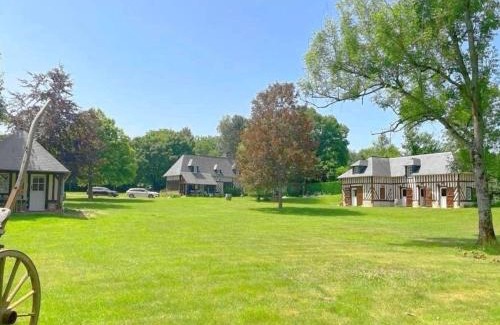 Blangy-le-Chateau Casa | Estate in Normandy with Pool & Tennis Court