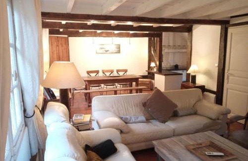 Blangy-le-Chateau Casa | Estate in Normandy with Pool & Tennis Court