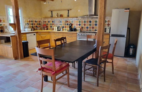 Astaffort Cabaña | Estate, pretty farmhouse 220m2, 15pers, swimming pool, wood and private fishing