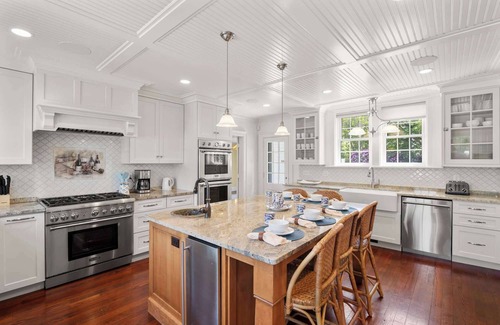 Harwich Port Casa | Estate with Private pool, tennis court, and playground!