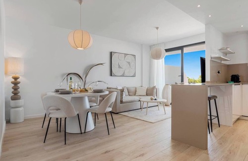 La Gaspara Apartamento | Estepona Beach Getaway! 2BR Apartment w/Sea View