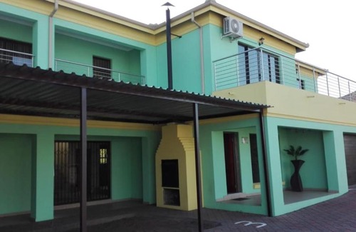 Emalahleni Casa | Estoby Executive guest house