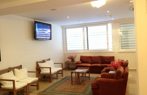 Calella Hotel | Estrella de Mar Youth Hostel