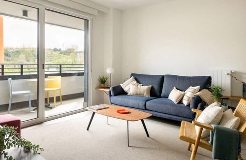 Bolueta Apartamento | Estrena Santa Ana Garaje , wifi piscina incluidos
