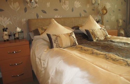 Talsarnau Casa | Estuary Lodge Motel B&B