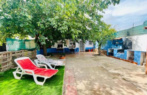 San Vicente del Raspeig Casa | Estudio adosado acogedor con jardín, barbacoa y parking privado