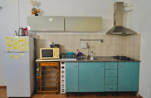San Vicente del Raspeig Casa | Estudio adosado con jardín y parking privado