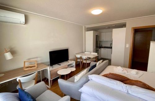 Ourense Apartamento | Estudio céntrico 2 con terraza y parking privado