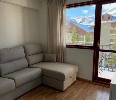 Formigal Apartamento | Estudio con increíbles vistas a la montaña en el centro de Formigal - Esquía sin llaves
