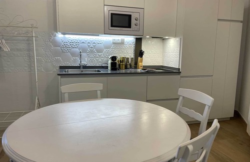 Montejo de la Sierra Apartamento | Estudio de vistas privilegiadas a la Reserva de la Biosfera y exquisita decoración ecléctica.