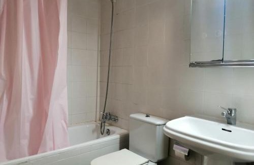 Taull Apartamento | Estudio en planta baja con piscina en verano
