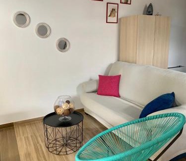 Figueras (Castropol) Apartamento | Estudio Pajar rural con bonito jardín - Los Gayoles Rural