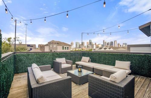 South Central Houston Casa | Ethereal Rooftop Retreat @ Midtown/Eado