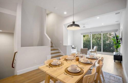 South Central Houston Casa | Ethereal Rooftop Retreat @ Midtown/Eado
