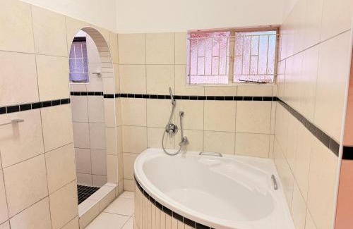 Windhoek Casa | Ethithiya Swiss Chalets