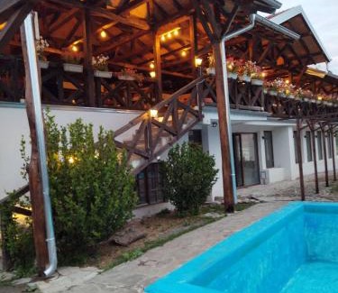 Stara Planina Hotel | Etno selo Srna