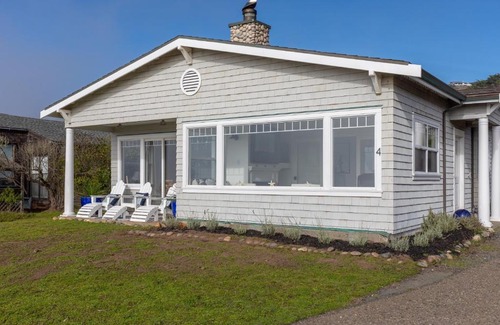 Dillon Beach Casa | Etoile De Mer The Star of the Sea Luxurious Walk to Beach Pool Table, Foosball, Ping Pong VIEWS