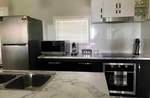 East Toowoomba Cabaña | Eton Cottage: Central Boutique Stay