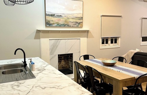 East Toowoomba Cabaña | Eton Cottage: Central Boutique Stay