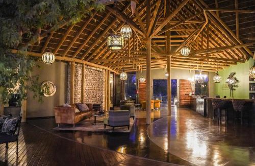 Okaukuejo Cabina | Etosha Oberland Lodge