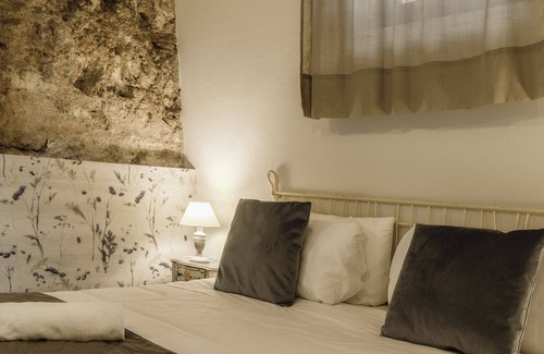 Chiusi Hotel | Borgo Dolciano - Habitación Apartamento Superior etrusca