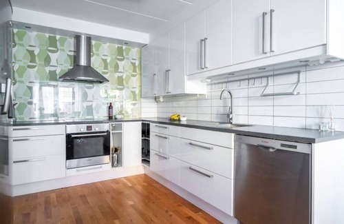 Centrum Casa | Ett mysigt hus i centrala Borås för stora och lilla familjen - Hela boendet!