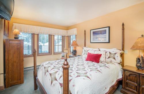 Telluride Casa | Etta Place Too 103 by AvantStay Close to Town The Slopes In Complex w Communal Pool Hot Tub