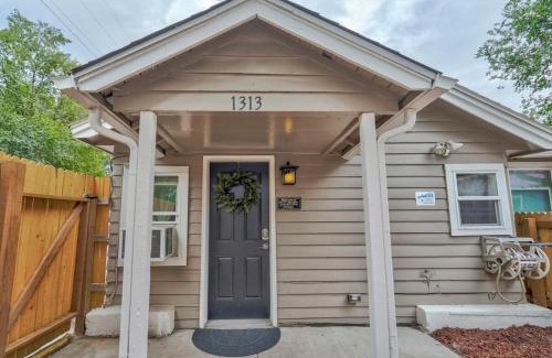 Central Colorado Springs Casa | Euro Villa - Walkable Location Scenic Views
