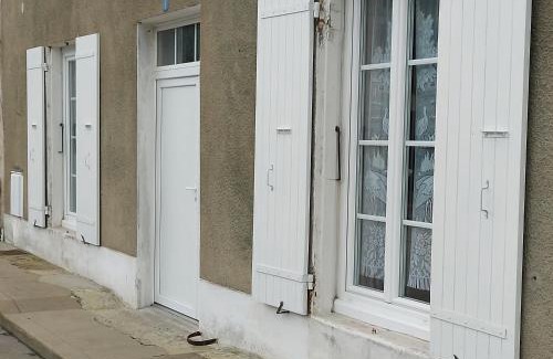 Mortagne-sur-Gironde Casa | Europe
