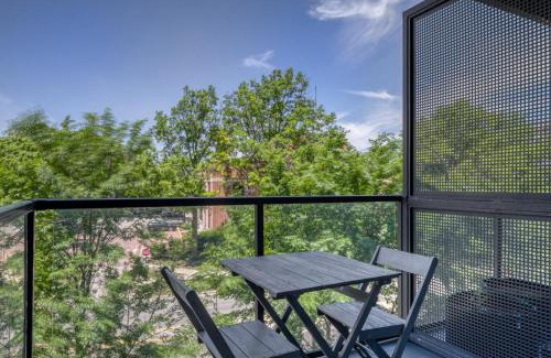 Evanston Apartamento | Evanston 1BR w Pool Gym nr Nwestern CHI-702