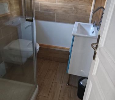 Saint-Quentin Apartamento | Evasion Prestige - Suite Spa, Sauna & Patio