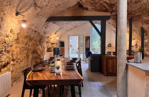 Doue-la-Fontaine Casa | Evasion Troglodyte insolite spa et nature