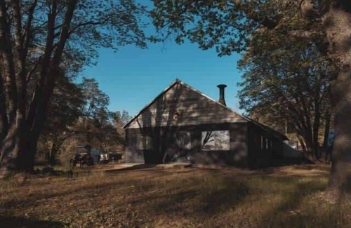Dunlap Cabina | Event venue in nature retreat
