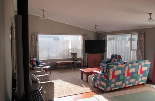 Waikanae Casa | Eventide Holiday House - wifi