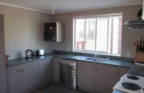 Waikanae Casa | Eventide Holiday House - wifi