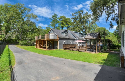 Spring Apartamento | Events Welcome, Large, and Private Retreat