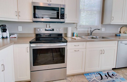 Bermuda Bay Casa | Evergreen Cottage, Devonshire Place at Bermuda Bay